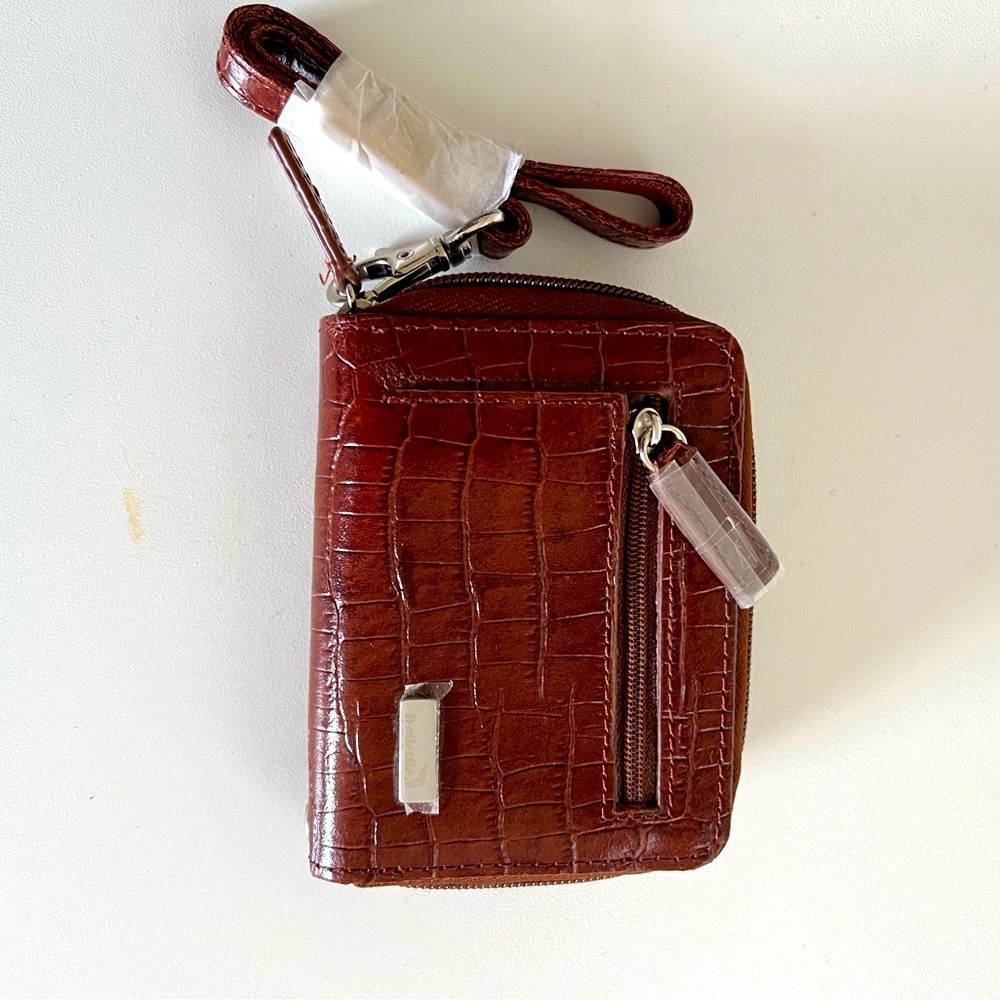 Wallet Be, Zip Accordion Wallet.